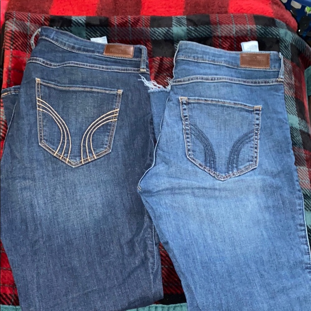 ‼️2 for the price of 1 Hollister Jeans‼️
